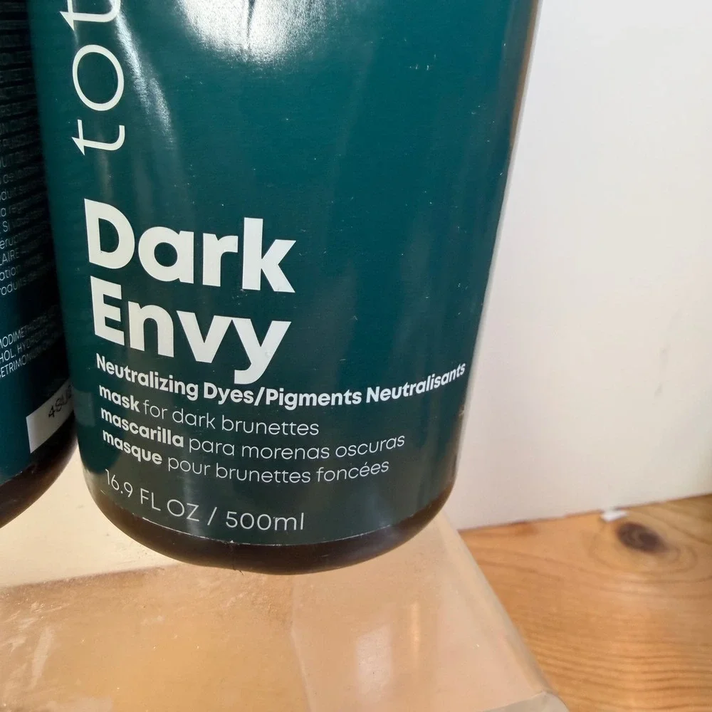 Matrix Total Results Dark Envy Mask Neutralizing Red for Brunettes 16.9oz x2